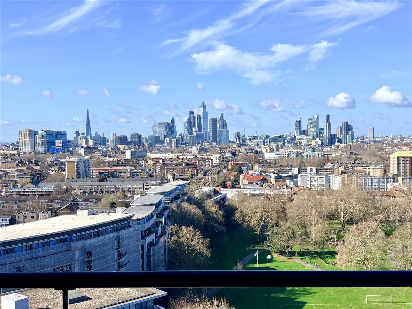 2 bed property in Cadmium Square, Bethnal Green